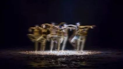 舞台演出怎么拍摄人像,舞台演出怎么拍照好看