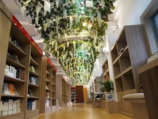 高校校园书店怎么开？听听央视报道怎么说