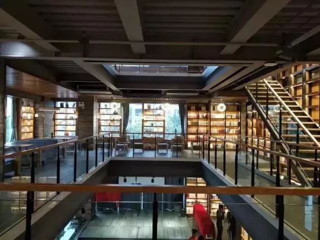 高校校园书店怎么开？听听央视报道怎么说