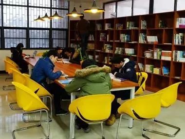 高校校园书店怎么开？听听央视报道怎么说