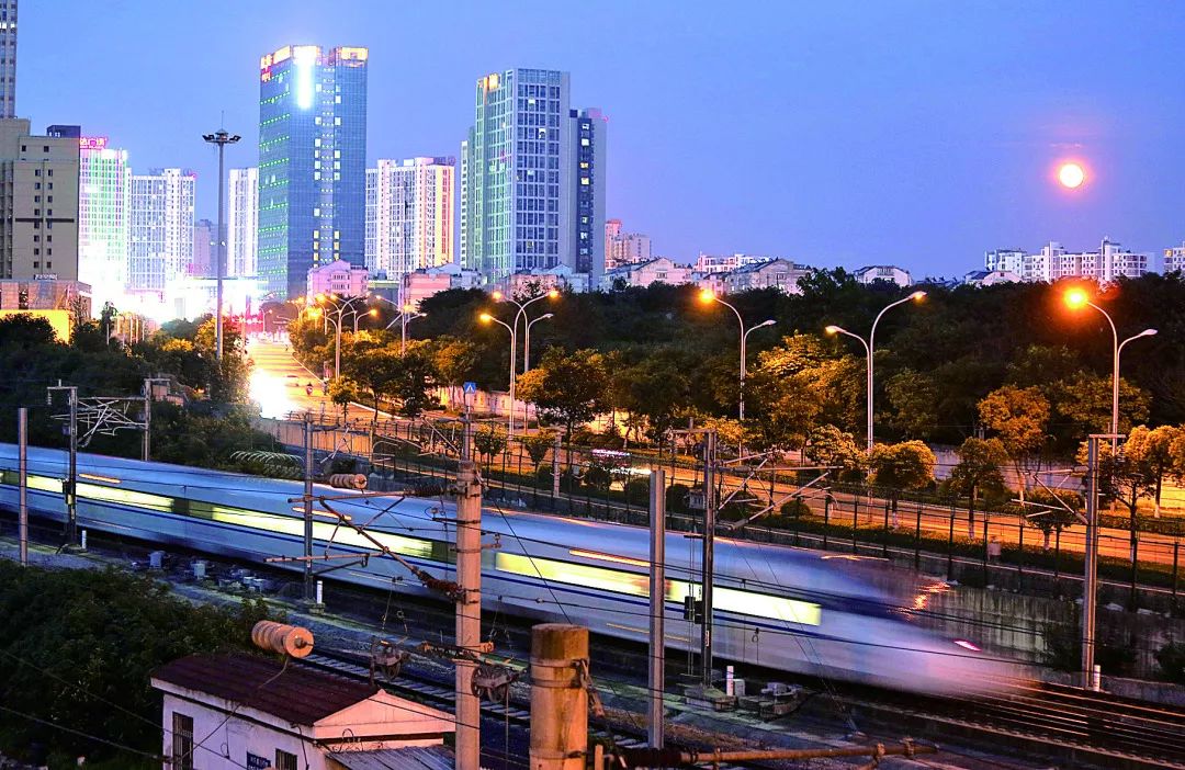 火车票全面实行电子客票,纸质火车票实行电子客票