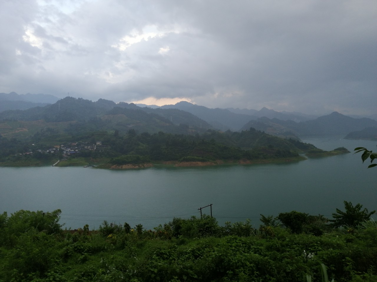 继续努力在钓鱼的路上,我不在钓鱼就在去钓鱼的路上图片