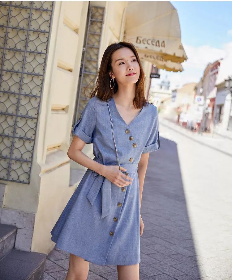 收入普通又爱美的女孩子，可以买什么牌子的衣服？