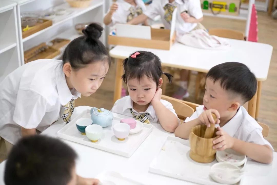 给孩子选了一家非常不错的幼儿园,十大顶级幼儿园