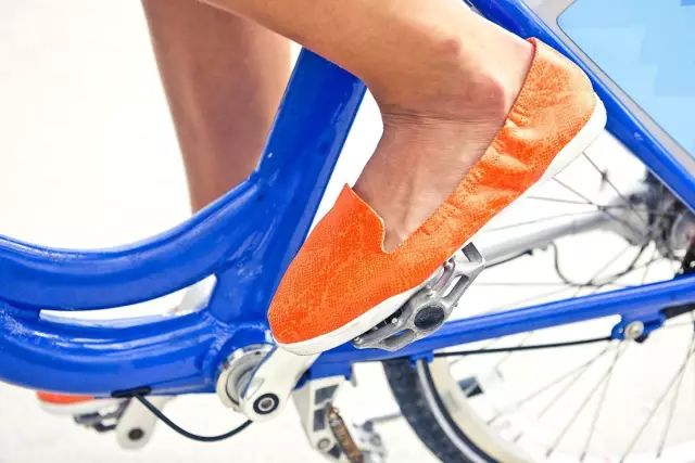 超柔软舒适的平底鞋,轻便透气的平底鞋