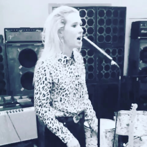 「BigBang」「新闻」190727昨日份艺术科普：体现为自由交换着各种颜色属性的模式