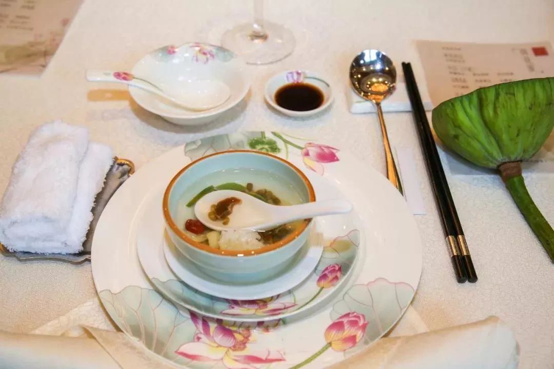 苏州人推荐的苏州特色小吃,苏州人私藏的这几条美食街巷