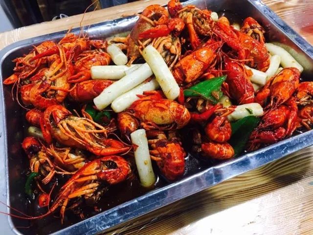 地铁三号线沿途美食攻略,24个地铁口必吃的美食