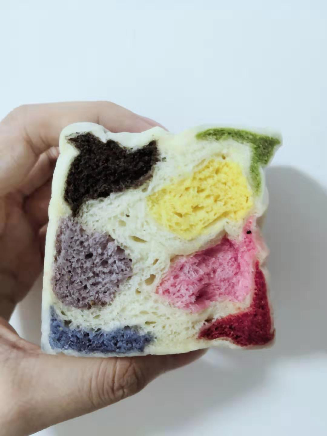 不能错过的一家网红面包店,网红彩虹拉丝面包