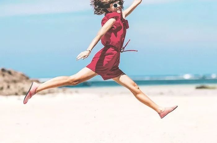 小白鞋不累脚推荐旅游必备,出行旅游必备用品