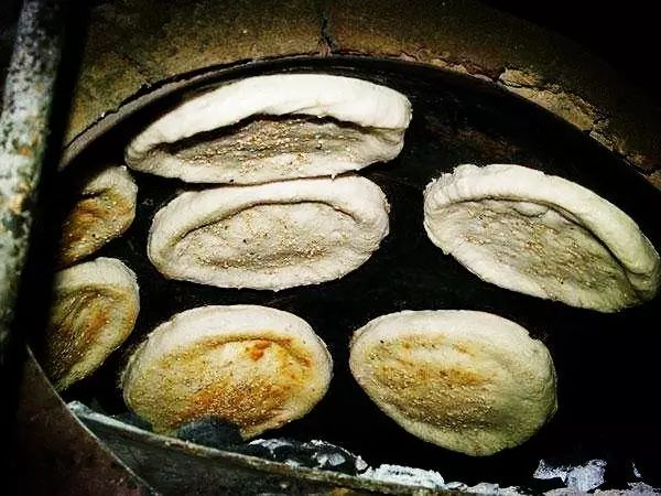 您瞅瞅~咱们老北京的烧饼种类可真不老少