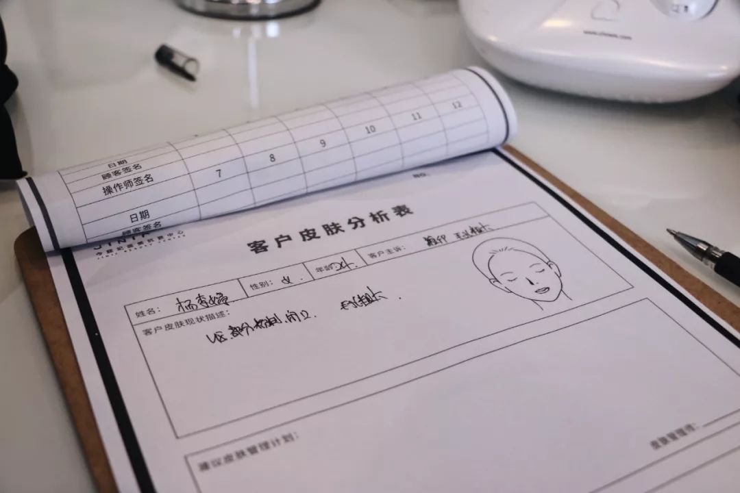 长见识了,西安这店只让脸大的妹子进?