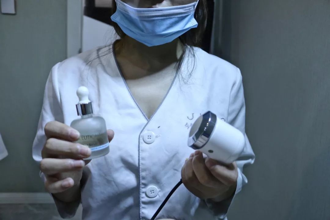 长见识了，西安这店只让脸大的妹子进？