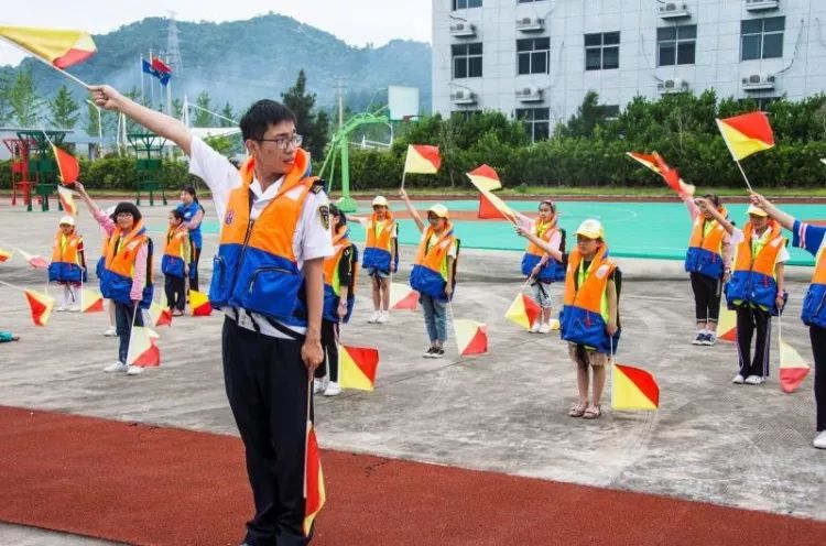 航海彩旗,航海旗子怎么辨认