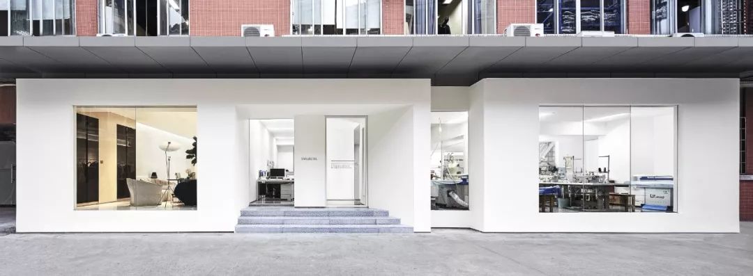 旧仓库改造女装,服装工作室改造效果图