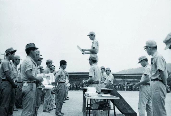 稻盛和夫拯救日航挣了多少,稻盛和夫破产到盈利