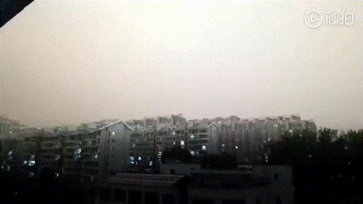 最美不是下雨天，而是和你一起躲过雨的通州北苑