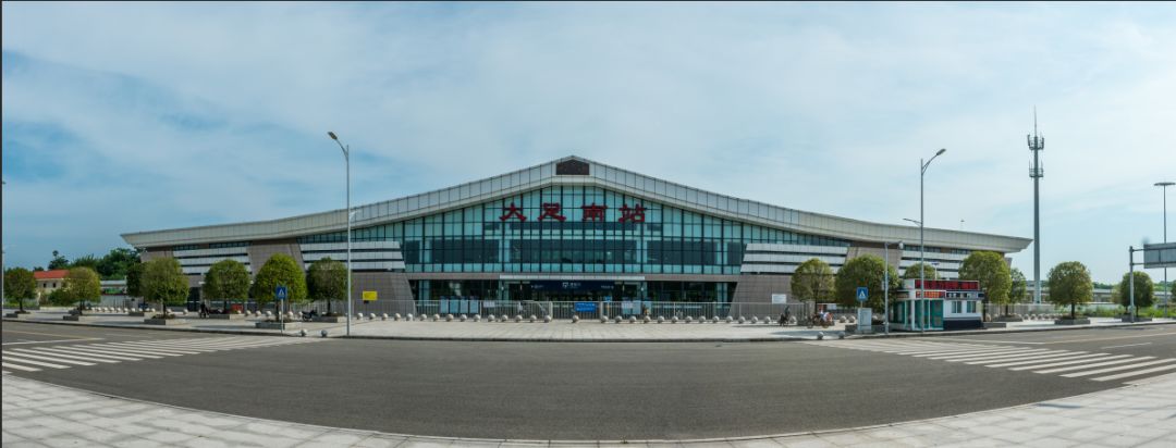 重庆坐高铁直接刷脸了,成渝高铁可以扫码乘车吗