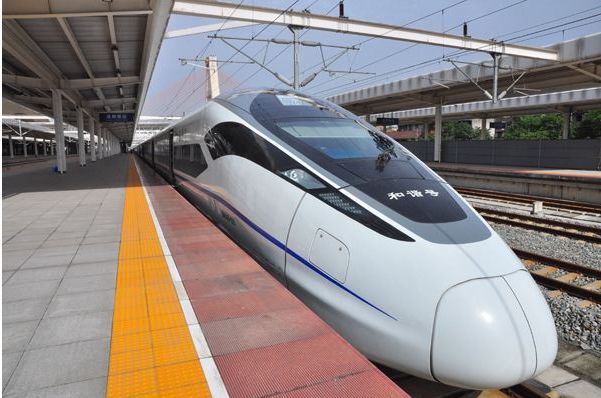 重庆坐高铁直接刷脸了,成渝高铁可以扫码乘车吗