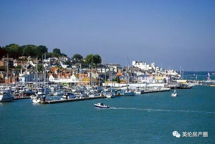 英国南部海边城市有哪些地方,英国南部海边有哪些小镇