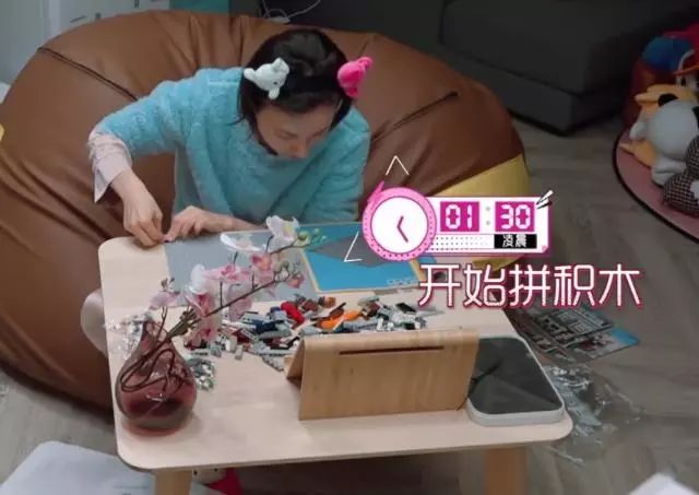 吴昕四分之三全妆,吴昕妆发