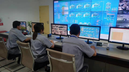 水务人用心守护城市供水生命线,烈日下的坚守用汗水诠释责任