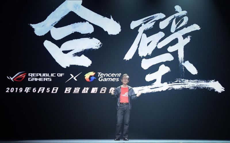 华硕天选32年翻身成功了吗,华硕电竞手机6.78寸