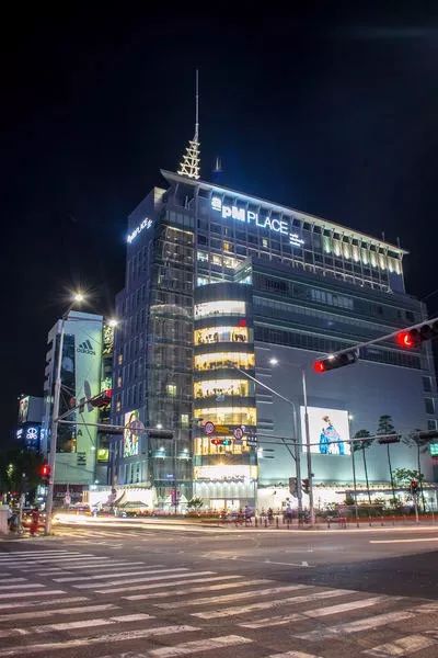 深夜，我在韩国东大门“血拼”了三小时