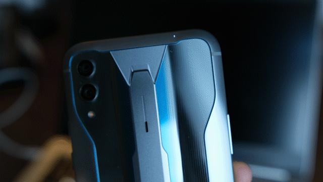 黑鲨2pro骁龙855吃鸡卡吗,骁龙855plus游戏评测