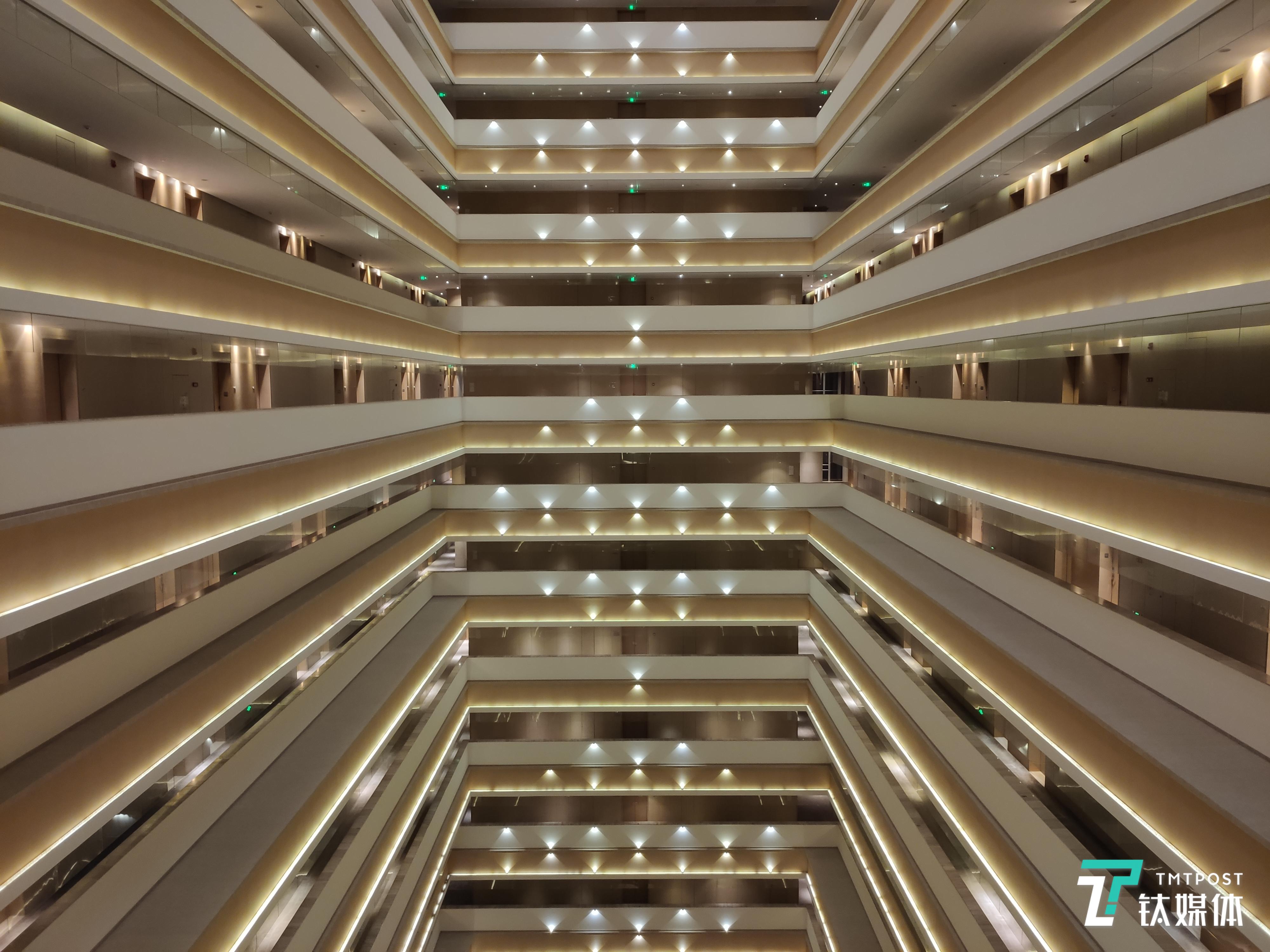 黑鲨2pro骁龙855吃鸡卡吗,骁龙855plus游戏评测