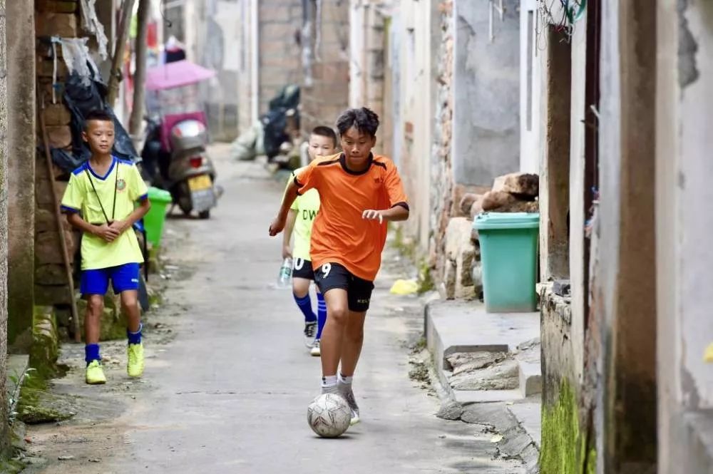 我为球狂2018世界杯,我为球狂在线阅读