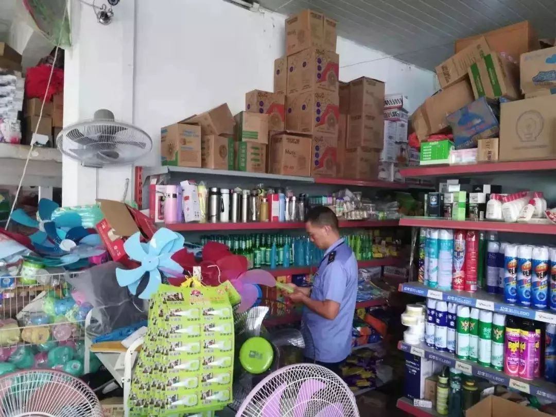 风油精创可贴真的防晕车吗,风油精加创可贴是真的吗