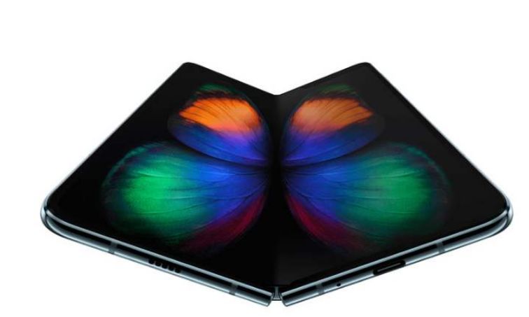 三星挖孔屏专利,三星玩游戏最好的旗舰机