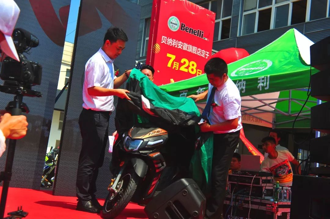 有一群人，在最热的合肥放了一把“火”……