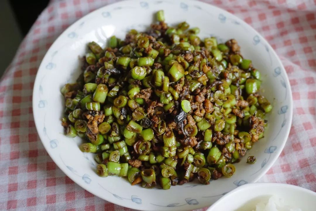豆角橄榄菜好吃又下饭,榄菜炒豆角教程