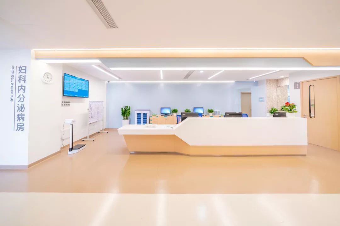 南山医院新门诊综合楼明日启用~收好这张楼层分布图～