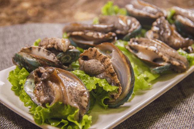 唉哟~~好凉快哟~~好大滴风哟~~~~呜呜喳喳的大风，吹的你们东倒西歪赶紧来点火锅续命