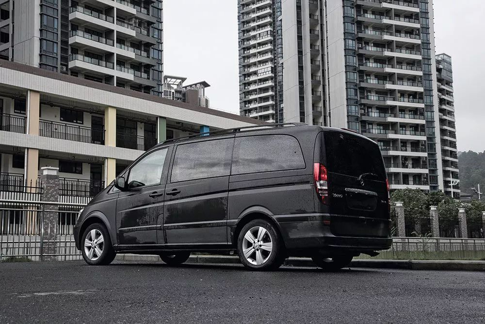 奔驰唯雅诺改装房车,奔驰唯雅诺改装空气减震