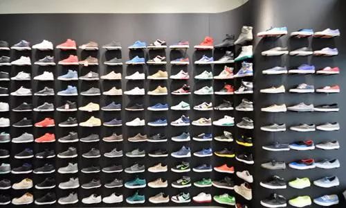 95后卖假鞋赚7000多万,95后靠自己赚1000万