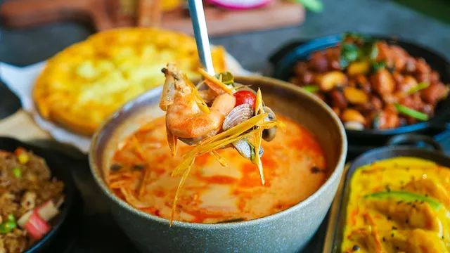 等了3年，这家神店终于开进东区，西餐+中餐+泰餐…1秒吃出国际感