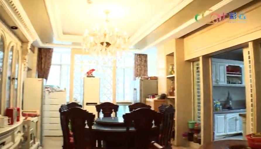 落马女行长床头贴“天师符”：别墅太大，自己不敢住