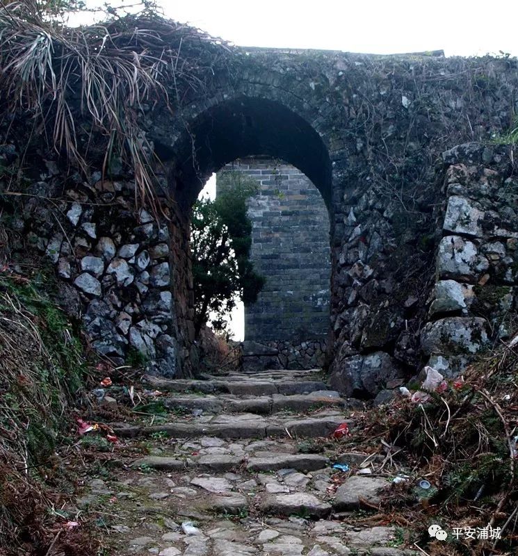 骞冲畨娴﹀煄鍓焊鍥剧墖,骞冲畨娴﹀煄