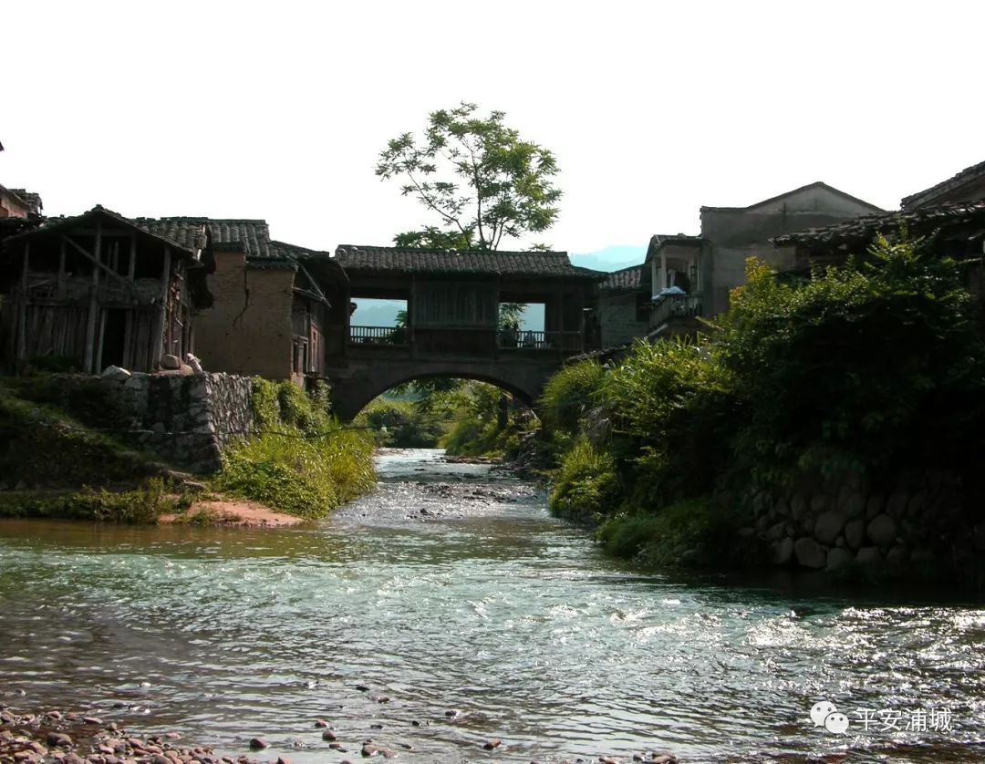 骞冲畨娴﹀煄鍓焊鍥剧墖,骞冲畨娴﹀煄
