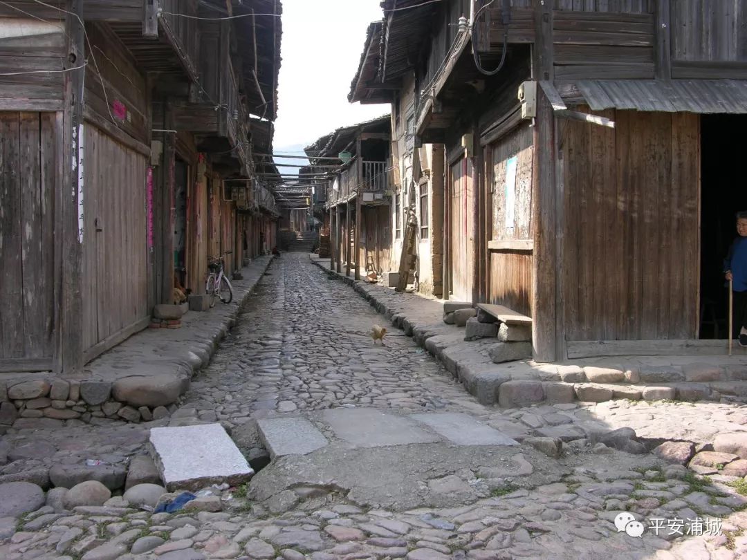 骞冲畨娴﹀煄鍓焊鍥剧墖,骞冲畨娴﹀煄