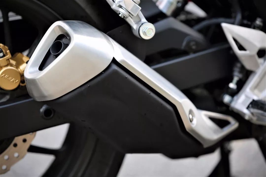 新大洲本田cbf190r与五羊本田cb190,cbf190r新大洲本田测评