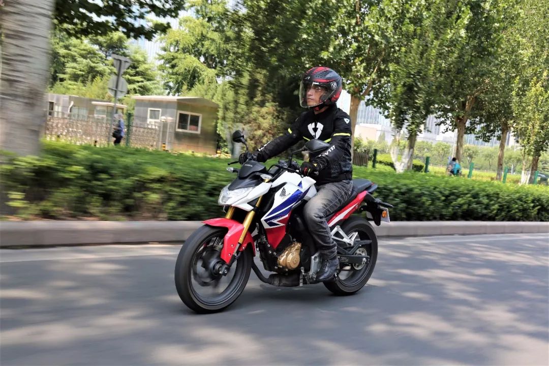 新大洲本田cbf190r与五羊本田cb190,cbf190r新大洲本田测评