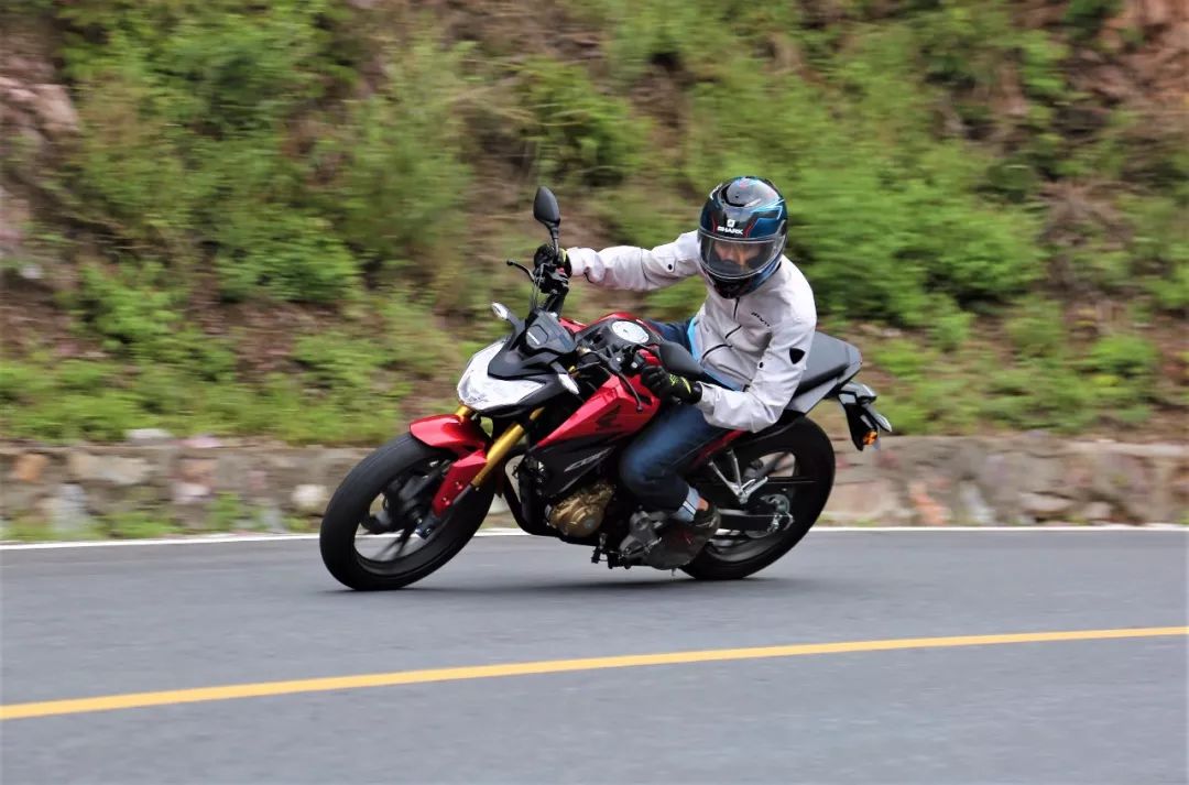 新大洲本田cbf190r与五羊本田cb190,cbf190r新大洲本田测评