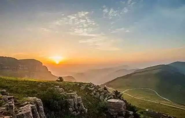 尴尬的部首叫什么,尴尬的部首