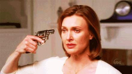 睡前一分钟做好这件事就能抗皱纹,最近比较火的淡化皱纹方法