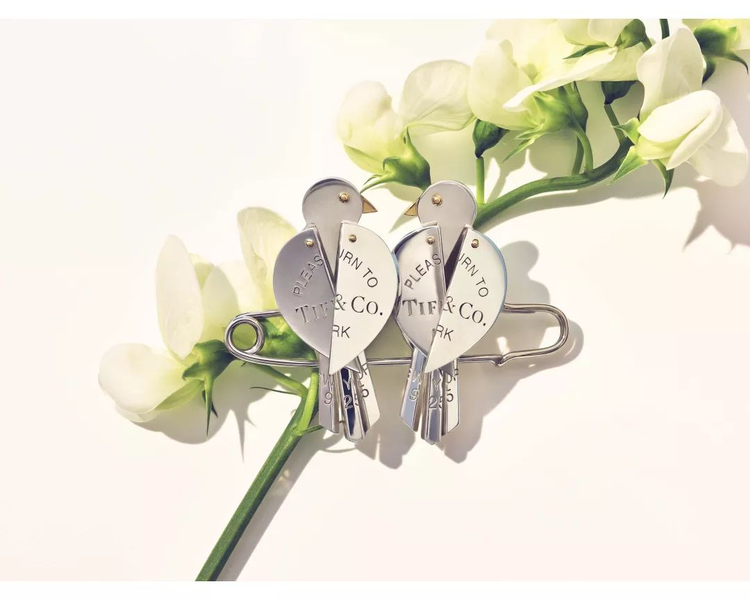 吴宣仪同款耳饰,吴宣仪亮晶晶的耳麦